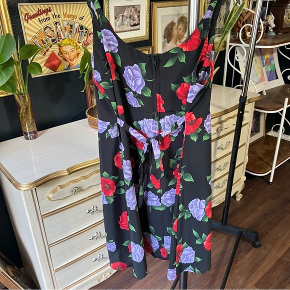 Vintage Floral Black Dress with Red and Purple Flowers - Picture 7 of 8